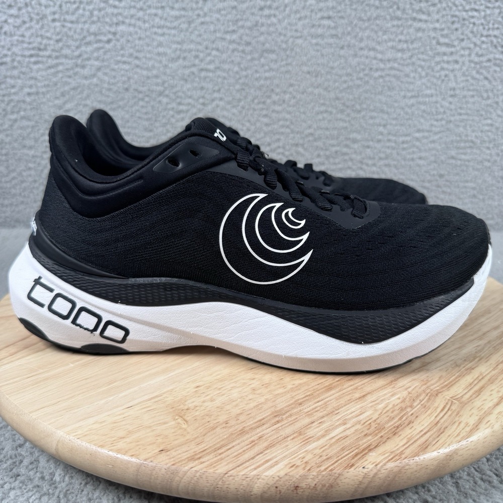 Topo Athletic Aura Womens Size 9.5 Black White 5mm Drop Road Running Shoes